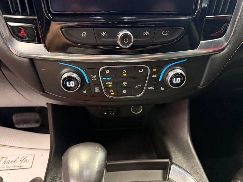2021 Chevrolet Traverse LT Leather