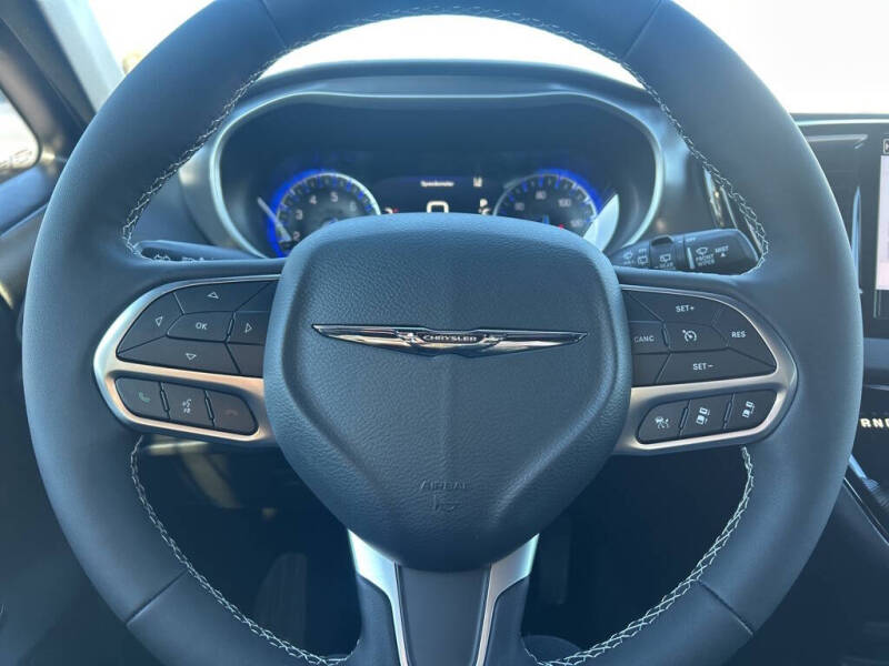 2026 Chrysler Voyager LX