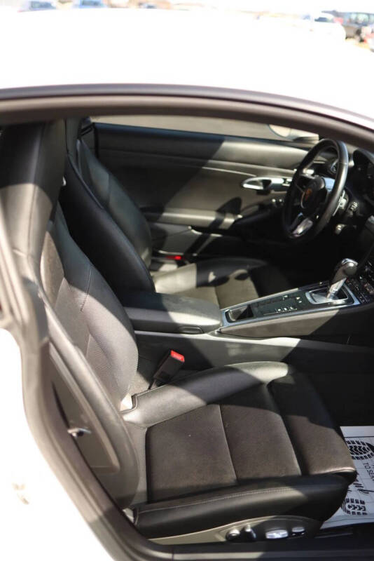 2019 Porsche 718 Cayman
