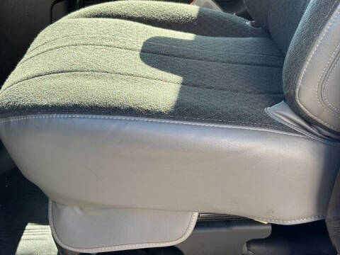 2024 Chevrolet Express 2500