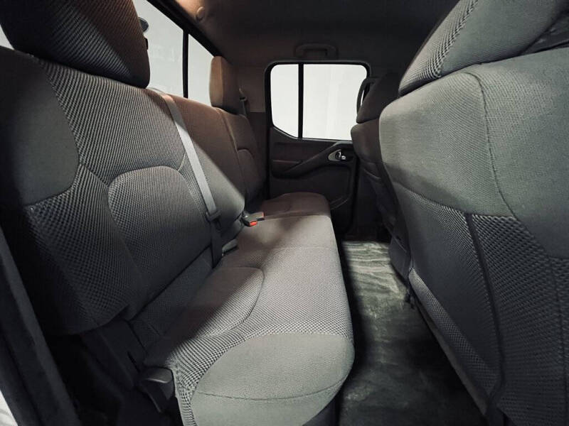 2016 Nissan Frontier SV