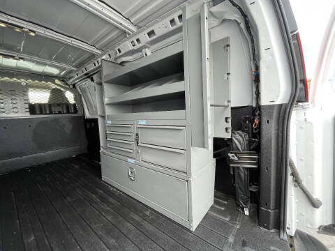 2023 Chevrolet Express 2500