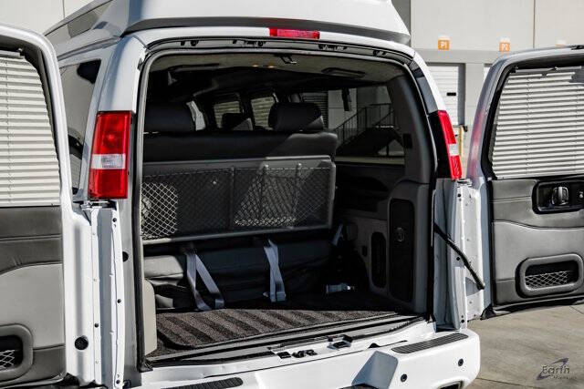 2023 Chevrolet Express 2500