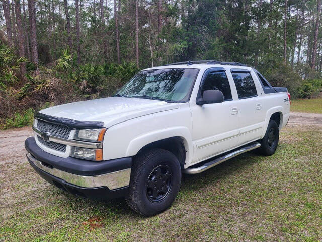 2006 Chevrolet Avalanche for sale at Flagler Auto Center in Bunnell, FL