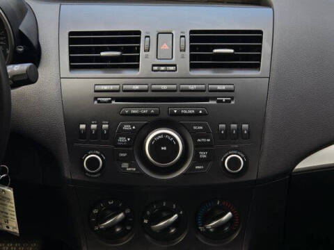 2012 Mazda MAZDA3 i Touring