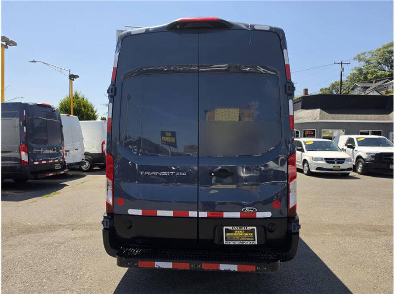 2020 Ford Transit 250
