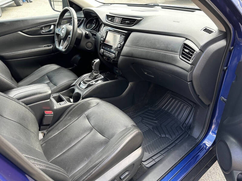 2020 Nissan Rogue SL