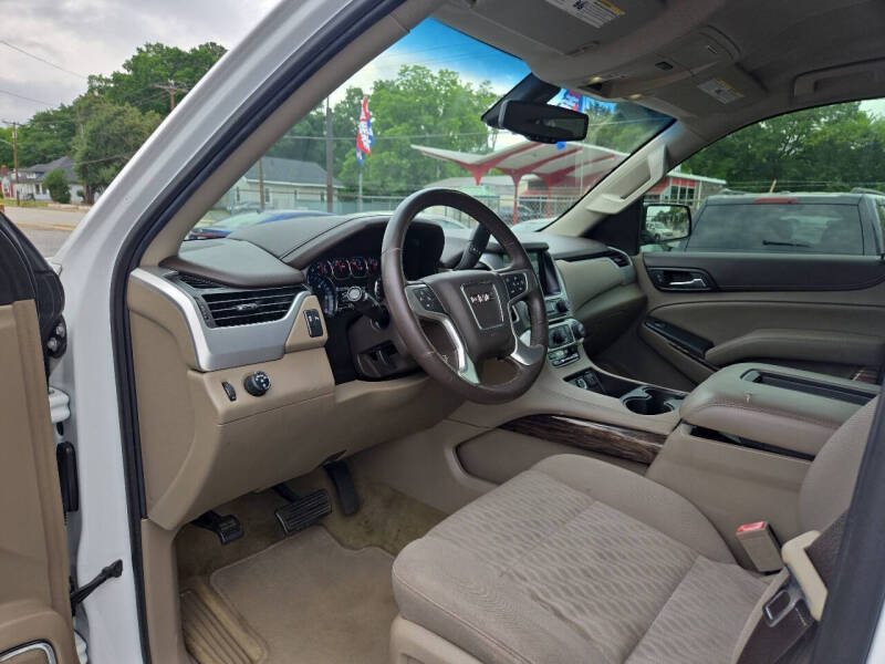 2017 GMC Yukon SLE