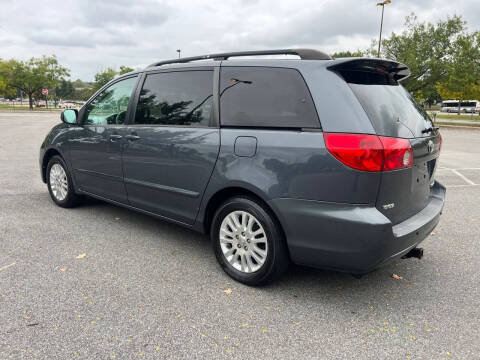 2009 Toyota Sienna XLE