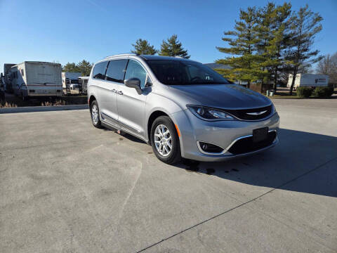 2020 Chrysler Pacifica Touring L