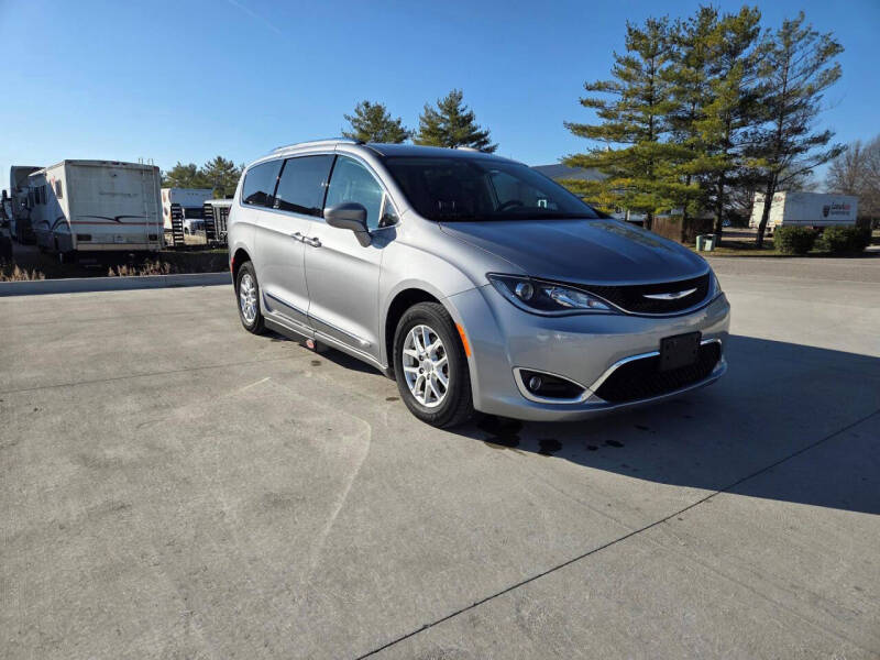 2020 Chrysler Pacifica Touring L