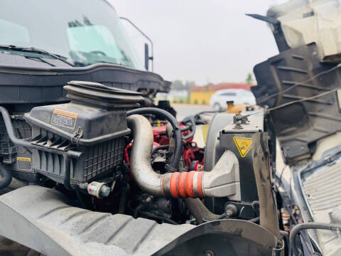 2020 International MV607