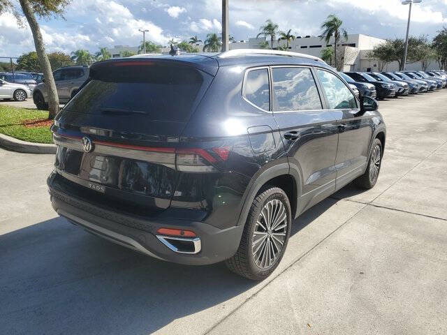 2025 Volkswagen Taos SE