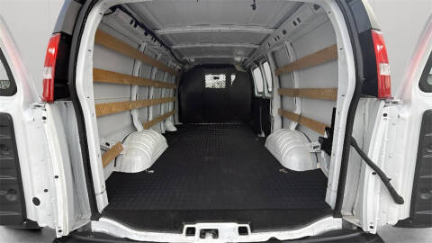 2024 Chevrolet Express 2500