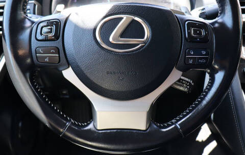 2017 Lexus IS 200t