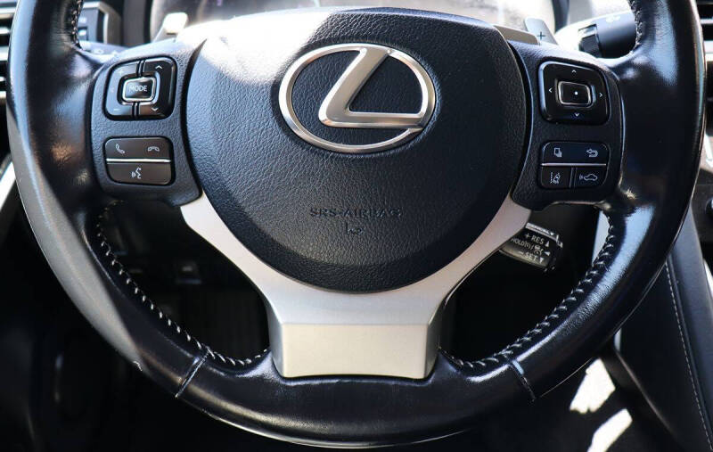 2017 Lexus IS 200t