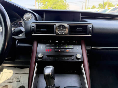 2018 Lexus IS 300