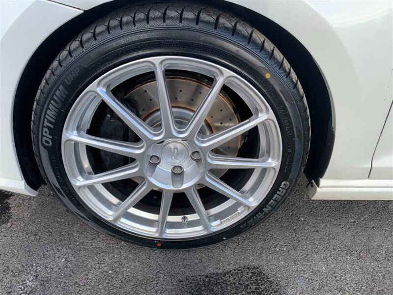 2017 Volkswagen Golf R 4Motion