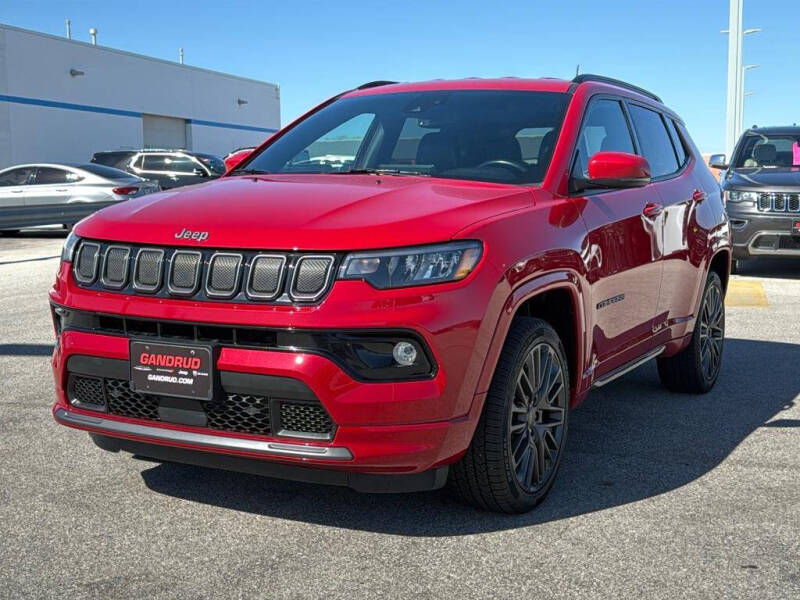 Used 2022 Jeep Compass Limited with VIN 3C4NJDCB8NT143943 for sale in Green Bay, WI