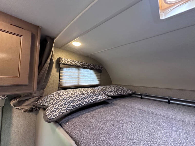 2017 Ford E-Series E-350 SD