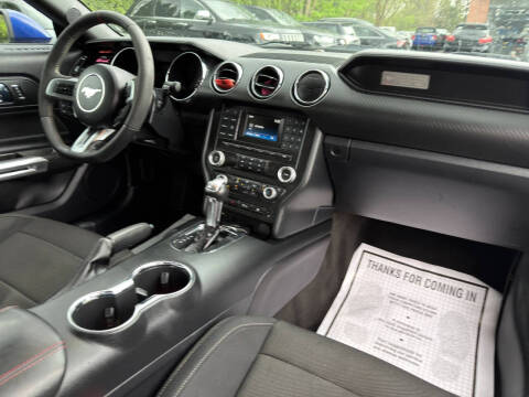 2016 Ford Mustang V6