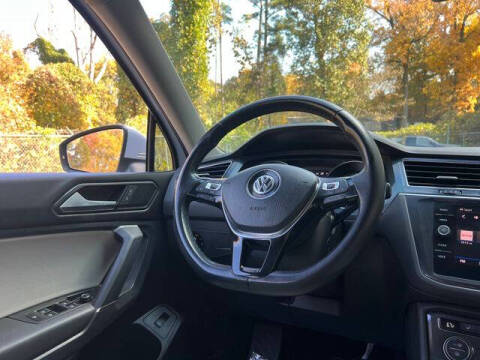 2018 Volkswagen Tiguan 2.0T SEL 4Motion