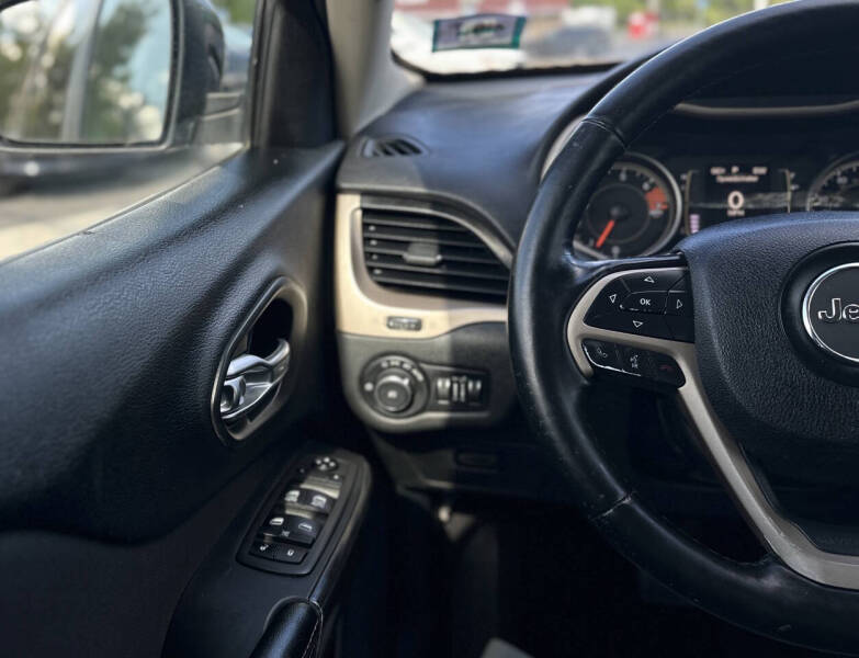 2017 Jeep Cherokee Latitude