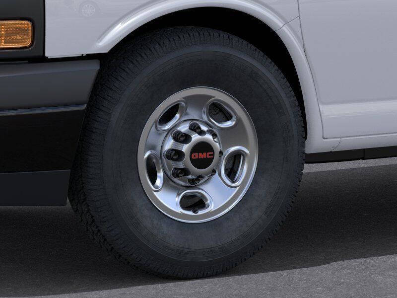 2026 GMC Savana 2500