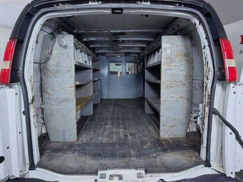 2017 GMC Savana 2500