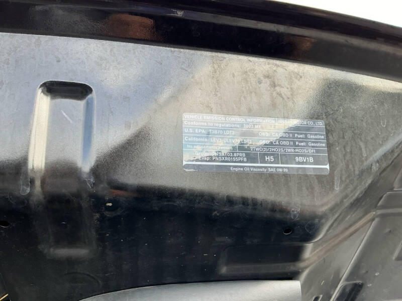 2023 Nissan Frontier SV