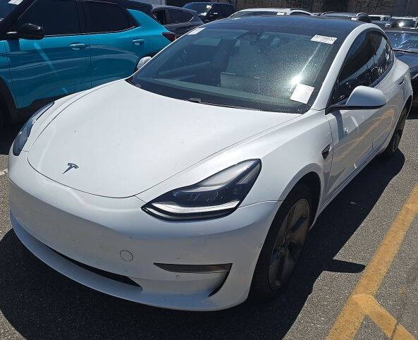 2021 Tesla Model 3 Standard Range Plus