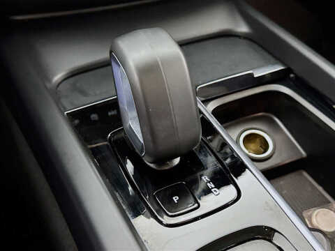 2024 Volvo XC60 B5 Core Dark Theme