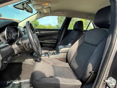2019 Chrysler 300