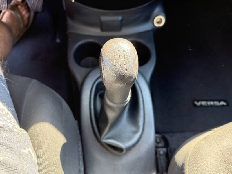 2017 Nissan Versa 1.6 S