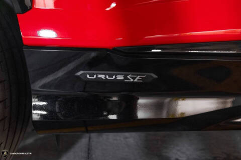 2025 Lamborghini Urus SE