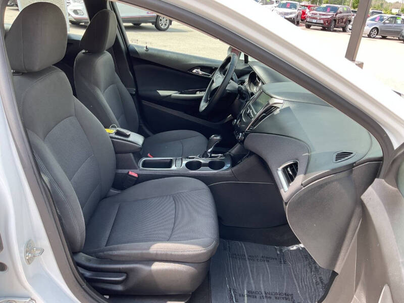 2017 Chevrolet Cruze LT Auto