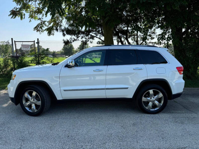 2013 Jeep Grand Cherokee Overland photo 2