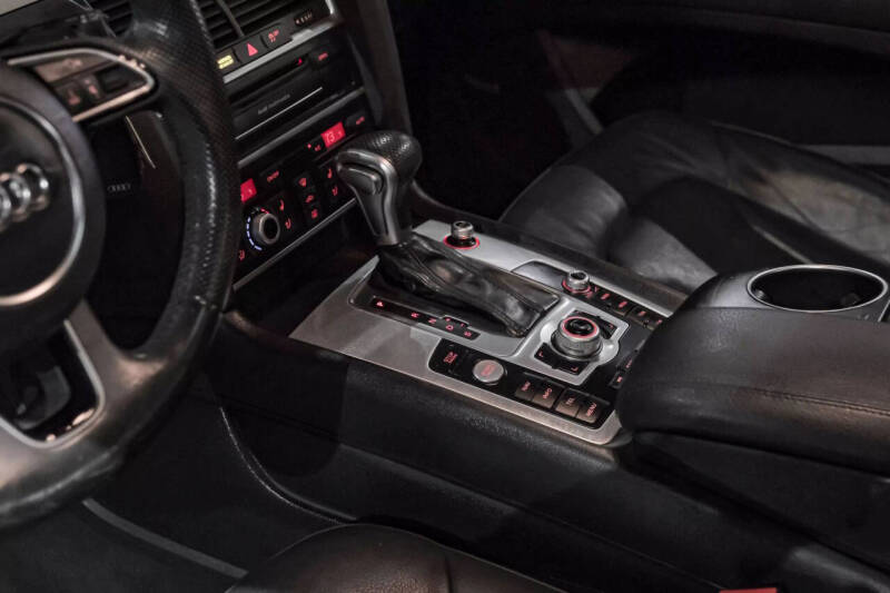 2015 Audi Q7 3.0T quattro S line Prestige