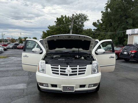 2010 Cadillac Escalade Luxury