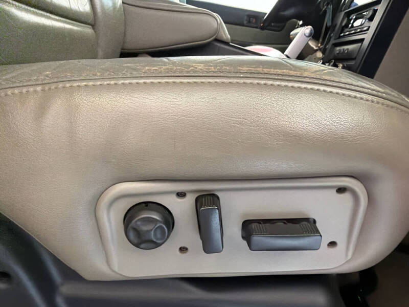 2004 HUMMER H2