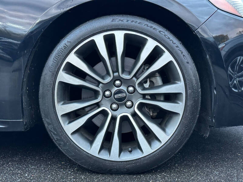 2018 Lincoln Continental Select