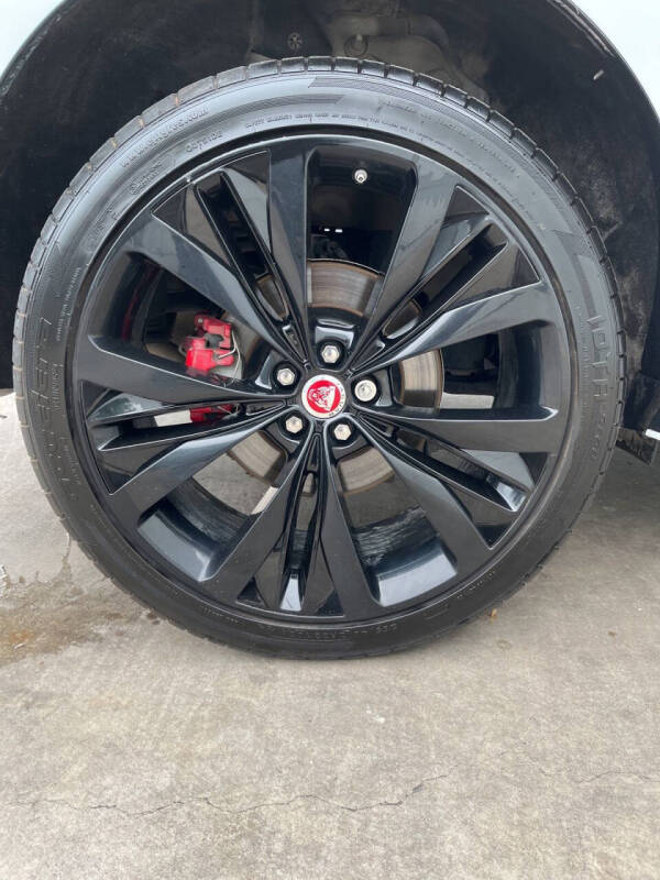 2018 Jaguar F-PACE S