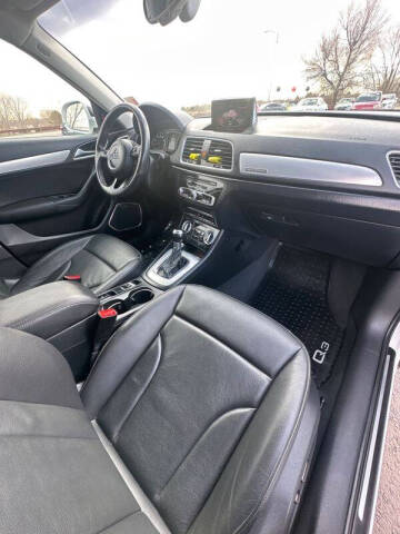 2015 Audi Q3 2.0T quattro Prestige