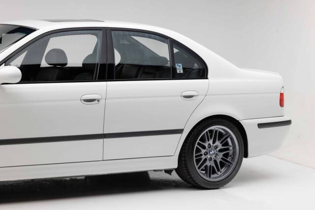 2001 BMW M5