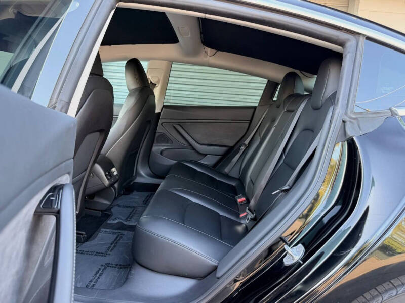 2019 Tesla Model 3 Performance