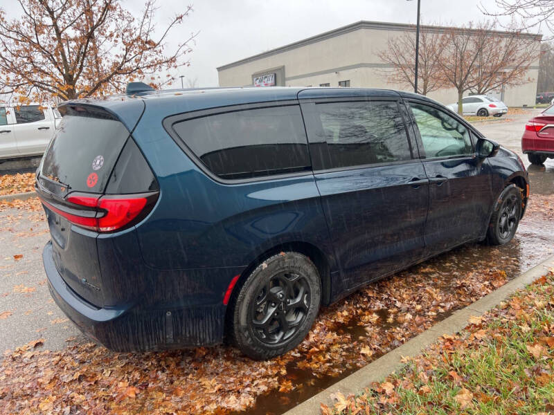 2022 Chrysler Pacifica Hybrid Limited