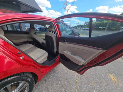2018 Hyundai Elantra SEL