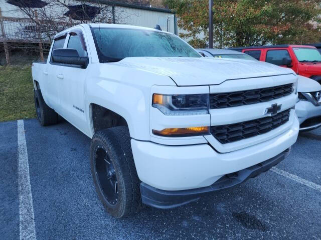 2018 Chevrolet Silverado 1500 for sale at Tim Short CDJR Hazard in Hazard, KY