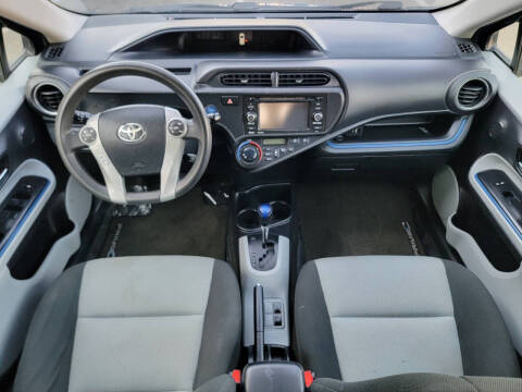 2013 Toyota Prius c Two