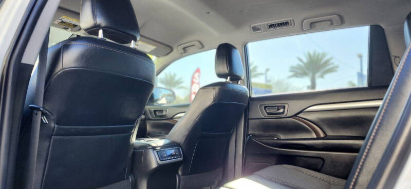 2019 Toyota Highlander LE Plus